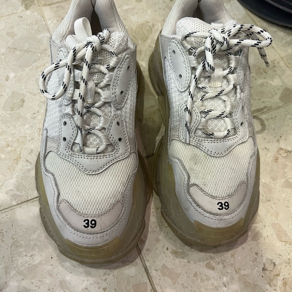 Balenciaga shoes - Picture 1 of 6